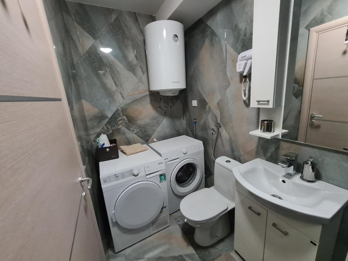 Adonis Apartment Újvidék Kültér fotó